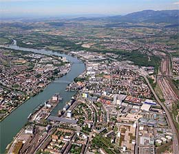 Das Dreiländereck in Weil am Rhein, wo Deutschland, die Schweiz und Frankreich zusammenkommen.