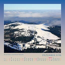 Über den Wolken am schneebedeckten Feldbergmassiv